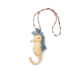 'd & Charmed - Raffia Seahorse D0